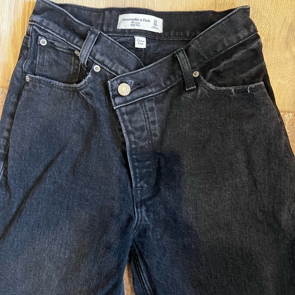 High waisted black jeans, curve love collection with cross strap - Picture 2 of 2